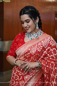 Sravanthi Chokarapu at Hi Life Exhibition Grand Launch
