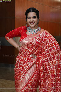 Sravanthi Chokarapu at Hi Life Exhibition Grand Launch