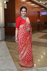 Sravanthi Chokarapu at Hi Life Exhibition Grand Launch