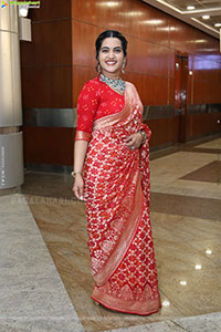 Sravanthi Chokarapu at Hi Life Exhibition Grand Launch