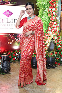 Sravanthi Chokarapu at Hi Life Exhibition Grand Launch