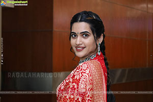 Sravanthi Chokarapu at Hi Life Exhibition Grand Launch