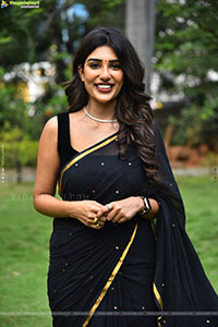 Supritha at Chowdary Gari Abbayi Tho Naidu Gari Ammayi Press