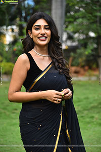 Supritha at Chowdary Gari Abbayi Tho Naidu Gari Ammayi Press