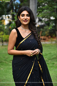 Supritha at Chowdary Gari Abbayi Tho Naidu Gari Ammayi Press