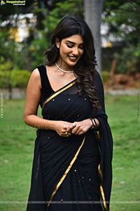 Supritha at Chowdary Gari Abbayi Tho Naidu Gari Ammayi Press