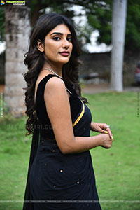Supritha at Chowdary Gari Abbayi Tho Naidu Gari Ammayi Press