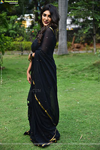 Supritha at Chowdary Gari Abbayi Tho Naidu Gari Ammayi Press