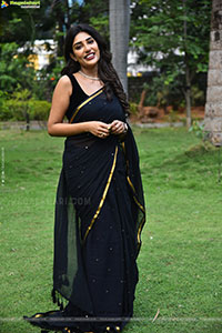 Supritha at Chowdary Gari Abbayi Tho Naidu Gari Ammayi Press