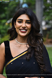Supritha at Chowdary Gari Abbayi Tho Naidu Gari Ammayi Press