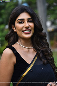 Supritha at Chowdary Gari Abbayi Tho Naidu Gari Ammayi Press