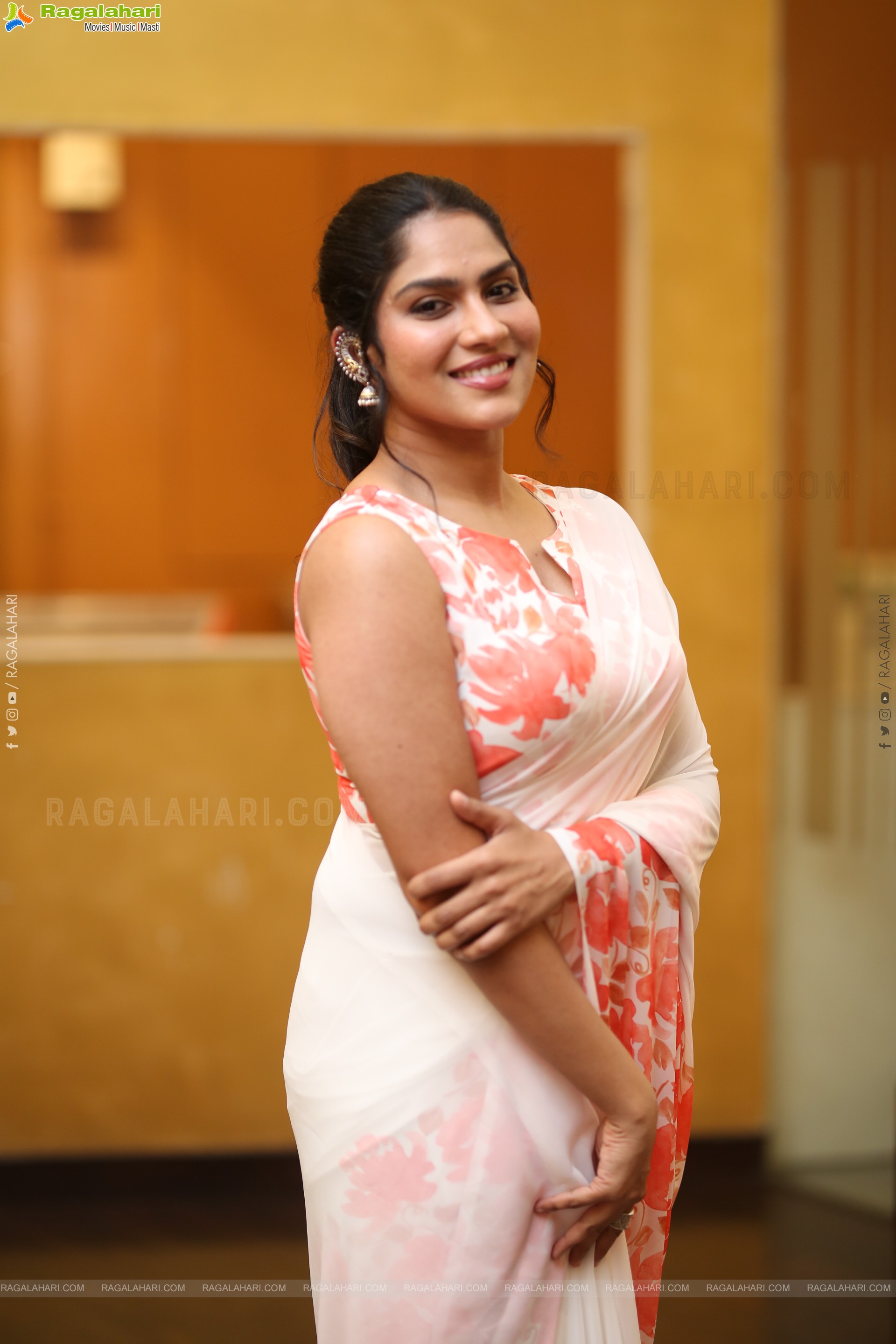 Swasika at Thammudu Trailer Launch, HD Gallery
