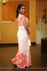 Swasika at Thammudu Trailer Launch, HD Gallery