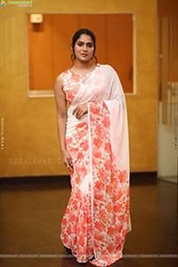 Swasika at Thammudu Trailer Launch, HD Gallery