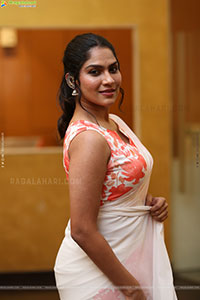 Swasika at Thammudu Trailer Launch, HD Gallery