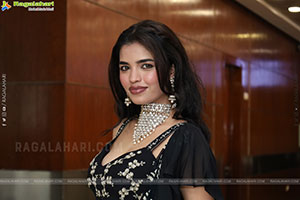 Urmila Chauhan at Hilife Exhibition Launch Event, HD Gallery