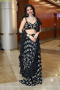 Urmila Chauhan at Hilife Exhibition Launch Event, HD Gallery