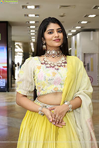 Aadya Reddy Latest Stills, HD Photo Gallery 