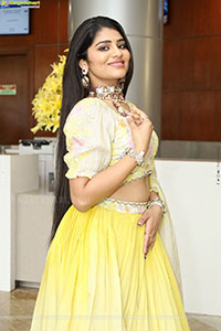 Aadya Reddy Latest Stills, HD Photo Gallery 