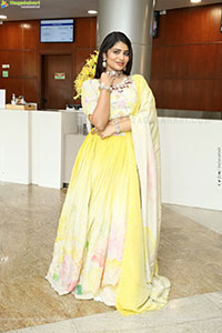 Aadya Reddy Latest Stills, HD Photo Gallery 