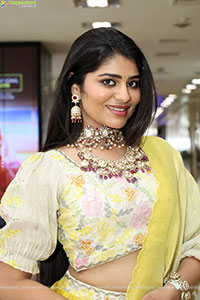 Aadya Reddy Latest Stills, HD Photo Gallery 