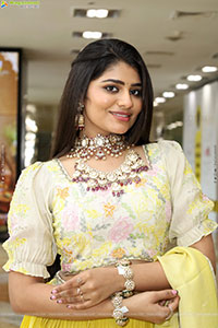 Aadya Reddy Latest Stills, HD Photo Gallery 