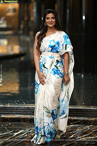 Aishwarya Rajesh at Isakapatnam Trailer Launch