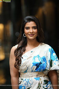 Aishwarya Rajesh at Isakapatnam Trailer Launch