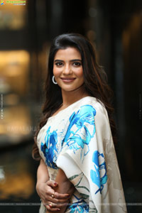 Aishwarya Rajesh at Isakapatnam Trailer Launch