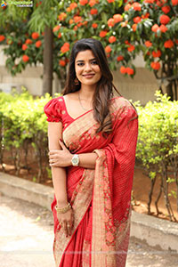 Aishwarya Rajesh at Oh Sukumari Teaser Launch Event