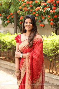 Aishwarya Rajesh at Oh Sukumari Teaser Launch Event