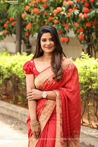 Aishwarya Rajesh at Oh Sukumari Teaser Launch Event