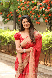 Aishwarya Rajesh at Oh Sukumari Teaser Launch Event
