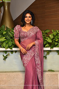 Anjali at Makutam Second Single Launch Event, HD Gallery