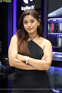 Chandni Bhagwanani at Fanatec Launch Event, HD Gallery