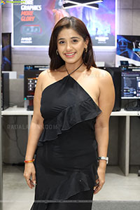 Chandni Bhagwanani at Fanatec Launch Event, HD Gallery
