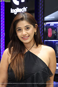 Chandni Bhagwanani at Fanatec Launch Event, HD Gallery