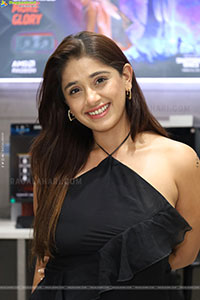Chandni Bhagwanani at Fanatec Launch Event, HD Gallery