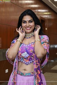 Divi Vadthya at Hi Life Fashion Exhibition Launch Event