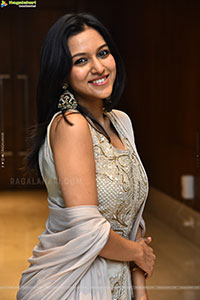 Kavya Anil at Vanda Devullu Pre Release Event