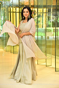 Kavya Anil at Vanda Devullu Pre Release Event