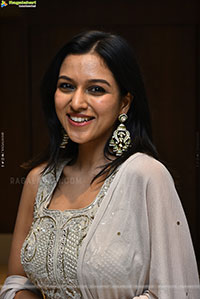 Kavya Anil at Vanda Devullu Pre Release Event
