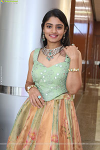 Leela Latest Photoshoot Stills, HD Gallery