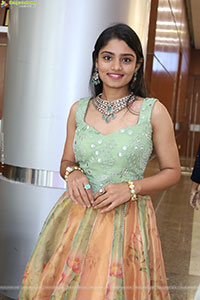 Leela Latest Photoshoot Stills, HD Gallery