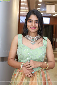 Leela Latest Photoshoot Stills, HD Gallery