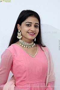 Preethi Reddy Latest Stills, HD Photo Gallery