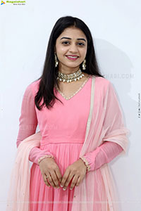 Preethi Reddy Latest Stills, HD Photo Gallery