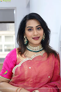 Preethi Singh Glam stills in Half Saree, HD Gallery