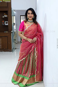 Preethi Singh Glam stills in Half Saree, HD Gallery