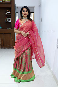 Preethi Singh Glam stills in Half Saree, HD Gallery